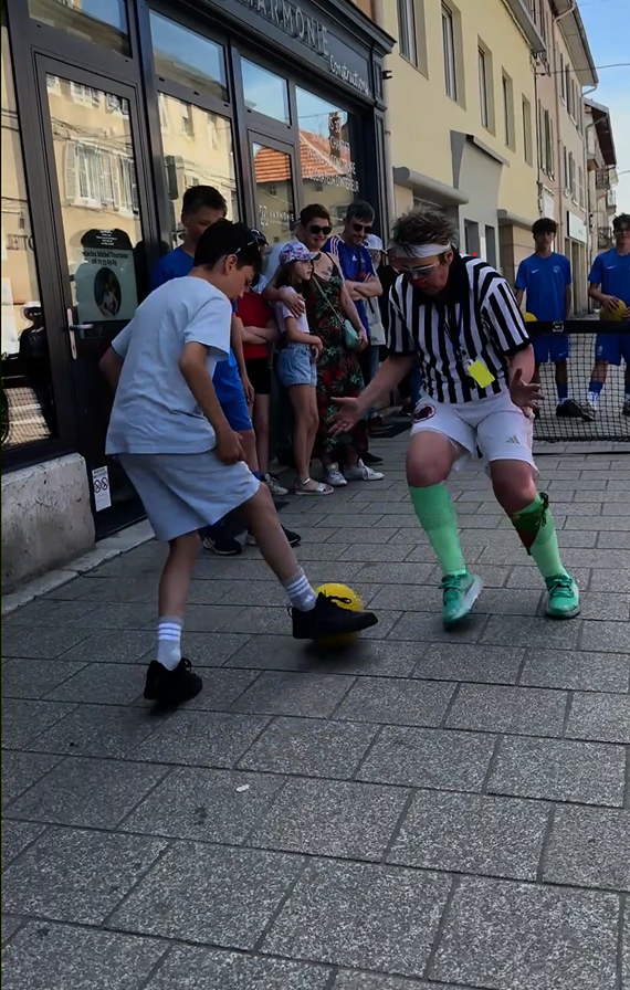 Animer la ville en faisant shooter les passants